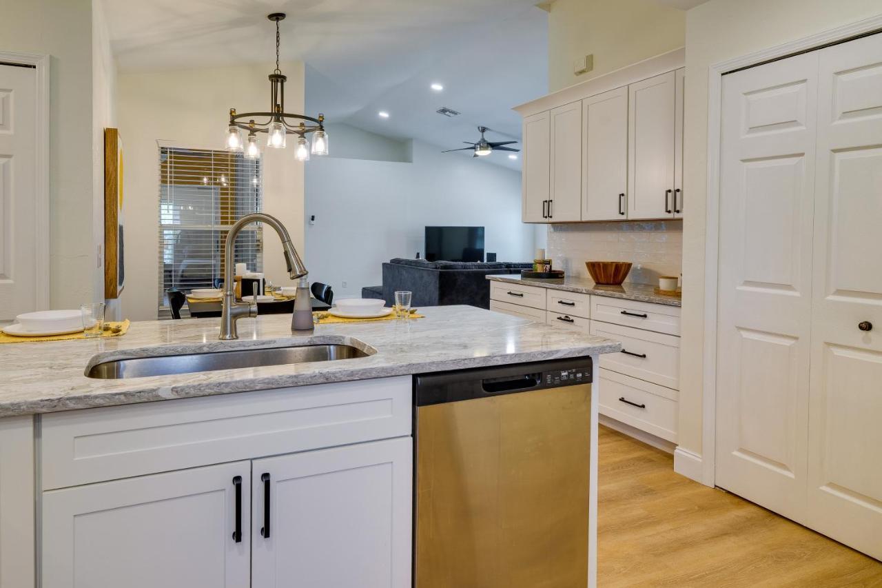 Pet-Friendly Cape Coral Vacation Rental With Lanai! Екстериор снимка