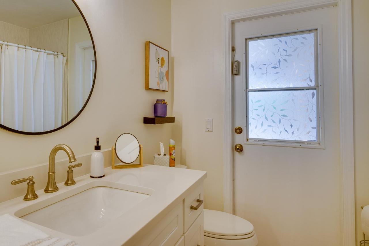 Pet-Friendly Cape Coral Vacation Rental With Lanai! Екстериор снимка
