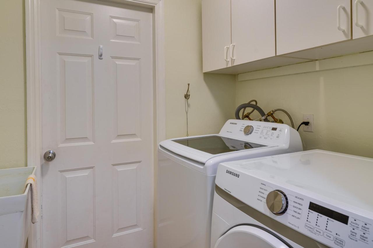 Pet-Friendly Cape Coral Vacation Rental With Lanai! Екстериор снимка